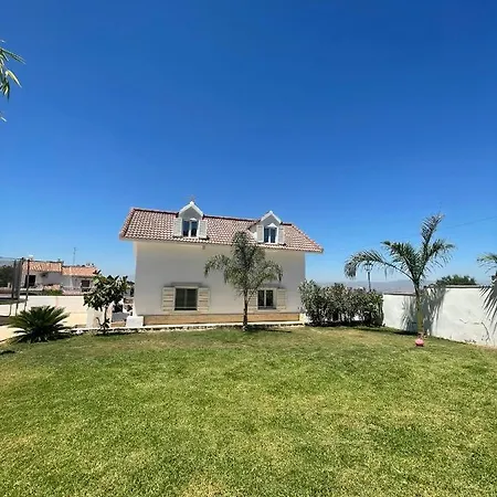Casita Montoya *